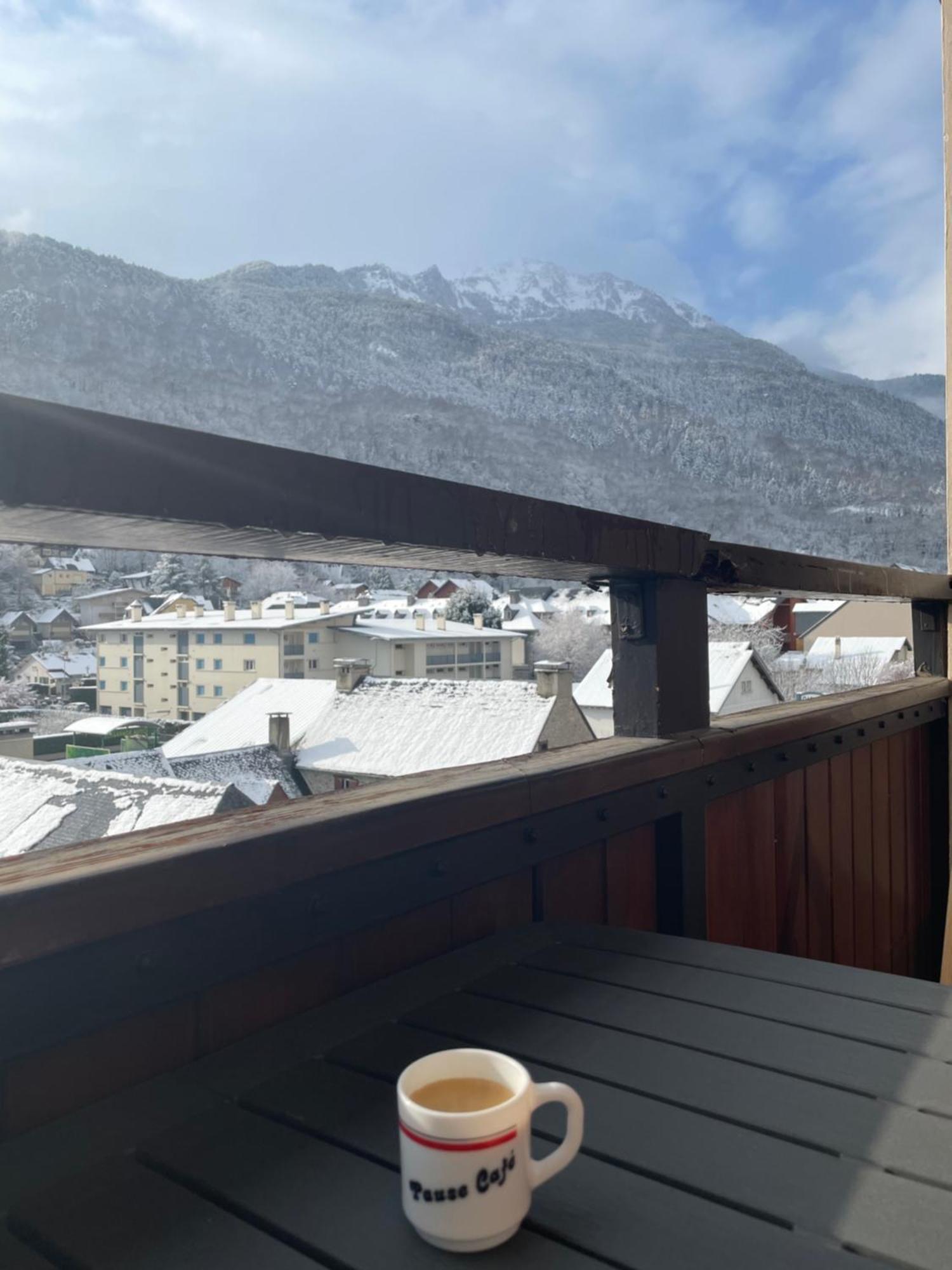Appartement 58 M2 Avec Piscine Interieure Vue Montagne Centre Village , Parking Prive Saint-Lary-Soulan Eksteriør billede