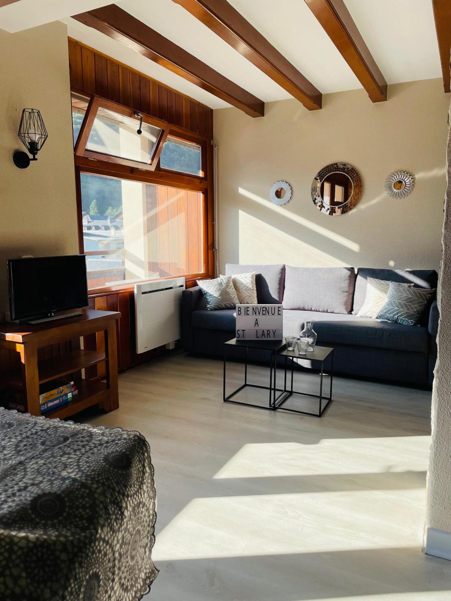 Appartement 58 M2 Avec Piscine Interieure Vue Montagne Centre Village , Parking Prive Saint-Lary-Soulan Eksteriør billede